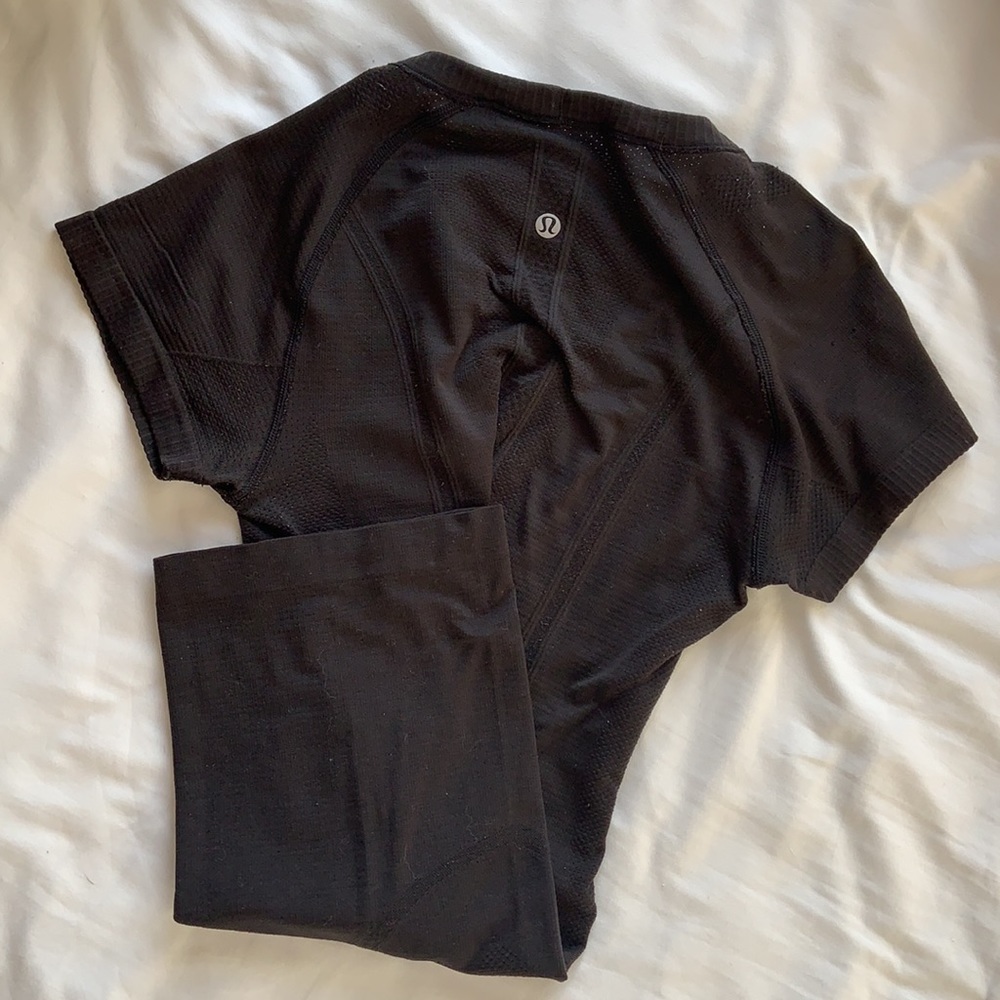 Fitted Lululemon Top